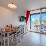 Le Lagon Bleu-4 By Interhome