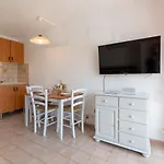 Le Lagon Bleu-4 By Interhome * Le Grau-du-Roi