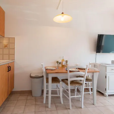 Le Lagon Bleu-4 By Interhome Le Grau-du-Roi