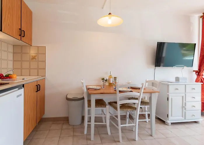 Le Lagon Bleu-4 By Interhome Le Grau-du-Roi