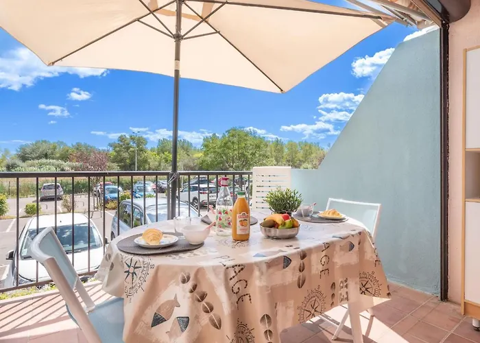 Le Lagon Bleu-4 By Interhome